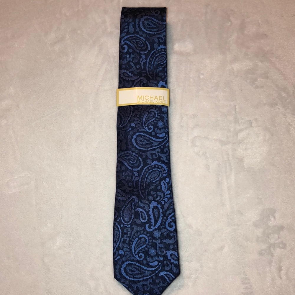 Micheal Kors tie